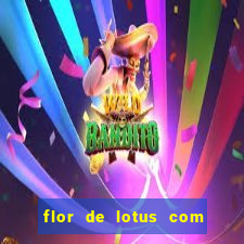 flor de lotus com lua tatuagem